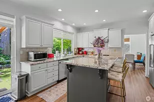 17337 SE 185th Pl, Renton, WA 98058 - Photo 12