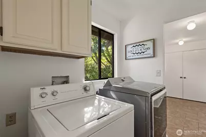 13257 SE 54th Place, Bellevue, WA 98006 - Photo 20