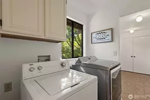 13257 SE 54th Pl, Bellevue, WA 98006 - Photo 20