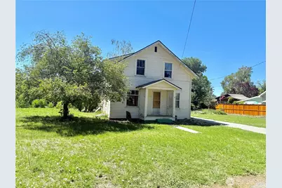224 Bartlett Avenue E, Omak, WA 98841 - Photo 2
