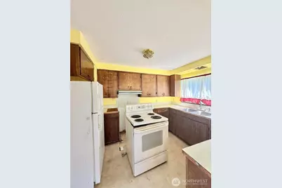 224 Bartlett Avenue E, Omak, WA 98841 - Photo 24