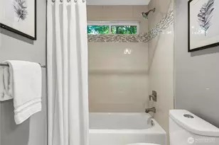 9123 NE 145th St, Kirkland, WA 98034 - Photo 18