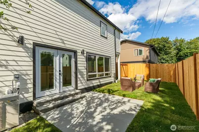 10053 8th Avenue NW, Seattle, WA 98177 - Photo 8