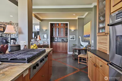 7532 Maxwelton Beach Lane, Clinton, WA 98236 - Photo 26