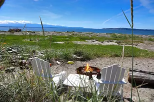 7532 Maxwelton Beach Ln, Clinton, WA 98236 - Photo 4