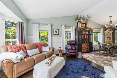 209 W Beacon Hill Drive, Longview, WA 98632 - Photo 8