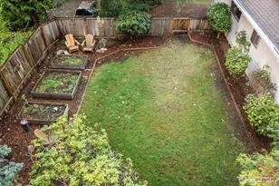 12421 NE 65th Pl, Kirkland, WA 98033 - Photo 16
