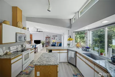 415 118th Avenue E, Edgewood, WA 98372 - Photo 12