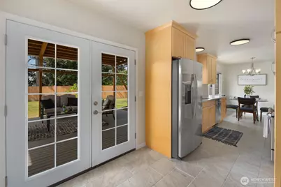 16715 116th Place SE, Renton, WA 98058 - Photo 14