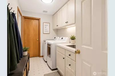 219 7th Street NE, Puyallup, WA 98372 - Photo 16
