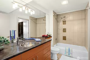 1550 Eastlake Ave E, Seattle, WA 98102 - Photo 20