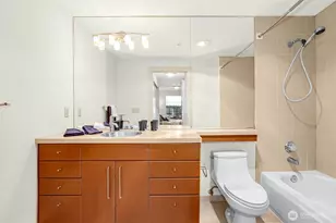 1550 Eastlake Ave E, Seattle, WA 98102 - Photo 10