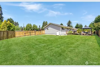 8630 19th Street SE, Lake Stevens, WA 98258 - Photo 26