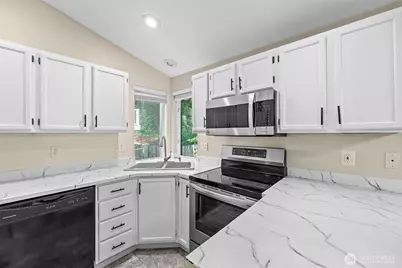 9735 S 222nd Street, Kent, WA 98031 - Photo 6