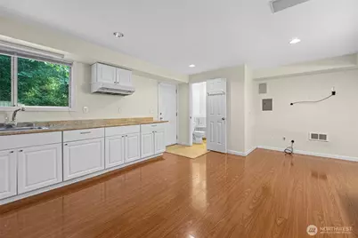 9735 S 222nd Street, Kent, WA 98031 - Photo 32
