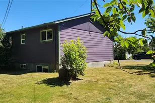 1085 Garfield Ave, Blaine, WA 98230 - Photo 4