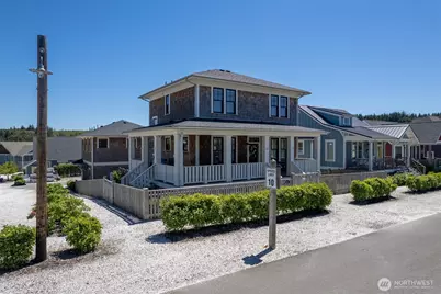 41 Horizon Street, Pacific Beach, WA 98571 - Photo 2