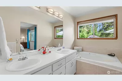 11011 210th Street SE, Snohomish, WA 98296 - Photo 18
