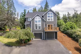2420 Ivy Ln, Kelso, WA 98626 - Photo 1
