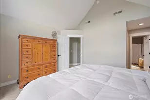 2420 Ivy Ln, Kelso, WA 98626 - Photo 14