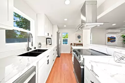 17211 3rd Avenue NE, Shoreline, WA 98155 - Photo 16