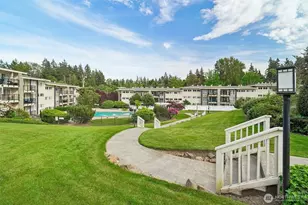12700 NE 8th St, Bellevue, WA 98005 - Photo 20