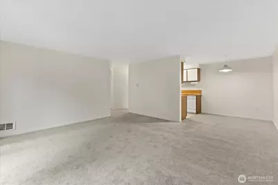 11006 NE 68th Street #819, Kirkland, WA 98033 - Photo 14