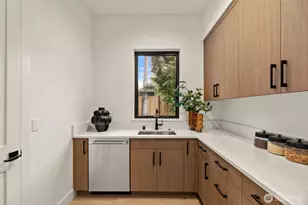 15019 SE 16th St, Bellevue, WA 98007 - Photo 14