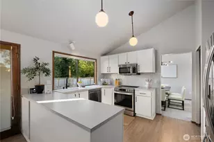 619 S 31st St, Renton, WA 98055 - Photo 10