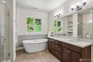 18235 NE 196th Ct, Woodinville, WA 98077 - Photo 16