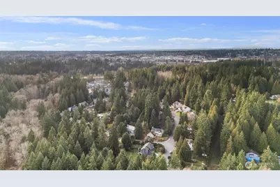 904 187th Place SW, Lynnwood, WA 98036 - Photo 32