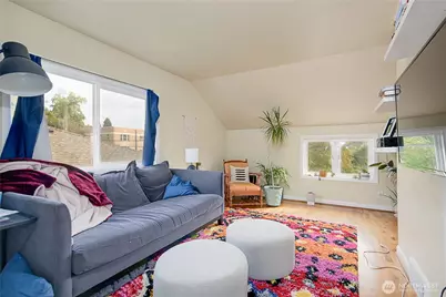 910 E Prospect Street, Seattle, WA 98102 - Photo 14