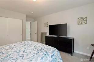 41 E Rainier Dr, Allyn, WA 98524 - Photo 22