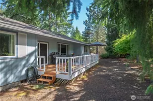 41 E Rainier Dr, Allyn, WA 98524 - Photo 36