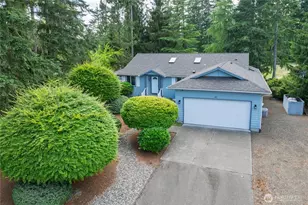 41 E Rainier Dr, Allyn, WA 98524 - Photo 28