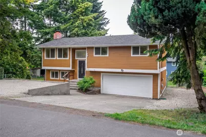 3105 13th Street SW, Puyallup, WA 98373 - Photo 2