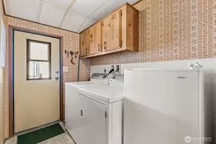 2725 E Fir St, Mount Vernon, WA 98273 - Photo 18