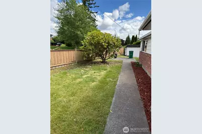 4626 84th Street SW, Mukilteo, WA 98275 - Photo 2
