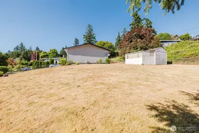 12712 1st Avenue Ct E, Tacoma, WA 98445 - Photo 38