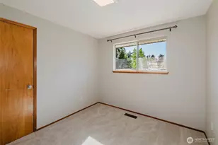 12712 1st Ave Ct E, Tacoma, WA 98445 - Photo 16