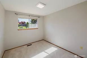 12712 1st Ave Ct E, Tacoma, WA 98445 - Photo 14