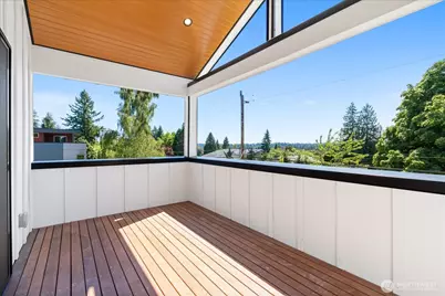 13702 37th Avenue NE, Seattle, WA 98125 - Photo 26