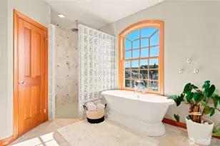 3640 S Shorewood Ave, Greenbank, WA 98253 - Photo 22