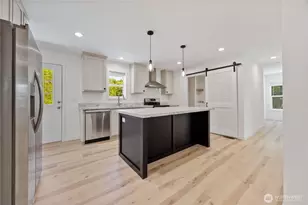 329 E Franklin St, Chelan, WA 98816 - Photo 10
