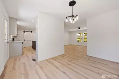 329 E Franklin Street, Chelan, WA 98816 - Photo 8