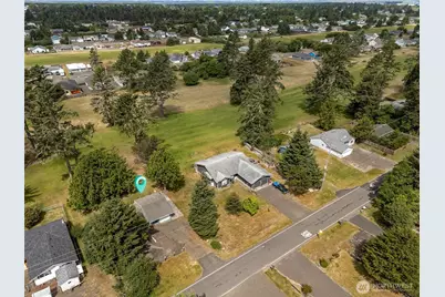 245 Dolphin Avenue NE, Ocean Shores, WA 98569 - Photo 2