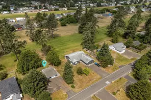 245 Dolphin Ave NE, Ocean Shores, WA 98569 - Photo 2