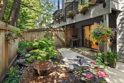 15628 8th Avenue SW #B, Burien, WA 98166 - Photo 1