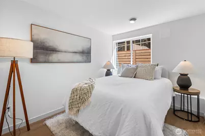 3035 A 21st Avenue W, Seattle, WA 98199 - Photo 18