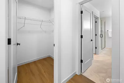 3035 A 21st Avenue W, Seattle, WA 98199 - Photo 14